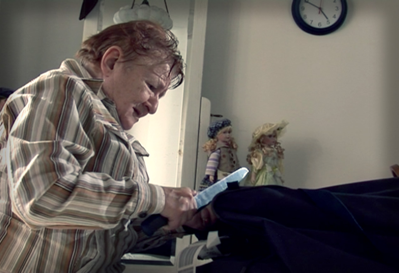 Božena Novaková is back home from visiting her daughter. She's clearly very tired from the trip. What she doesn't know is how this beautiful but ordinary Sunday will turn into an opportunity to take control of her life again. This is a short film about family relations, seeking for independence and about what happens when we feel that our loved ones don't really care about us anymore.