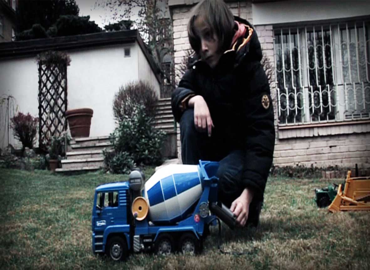 Like any other kid of his age, Tom likes to play with his toys. This time he wants a new one. Little he knows, that his obsession to get this toy will lead him through an experience of growth and understanding.