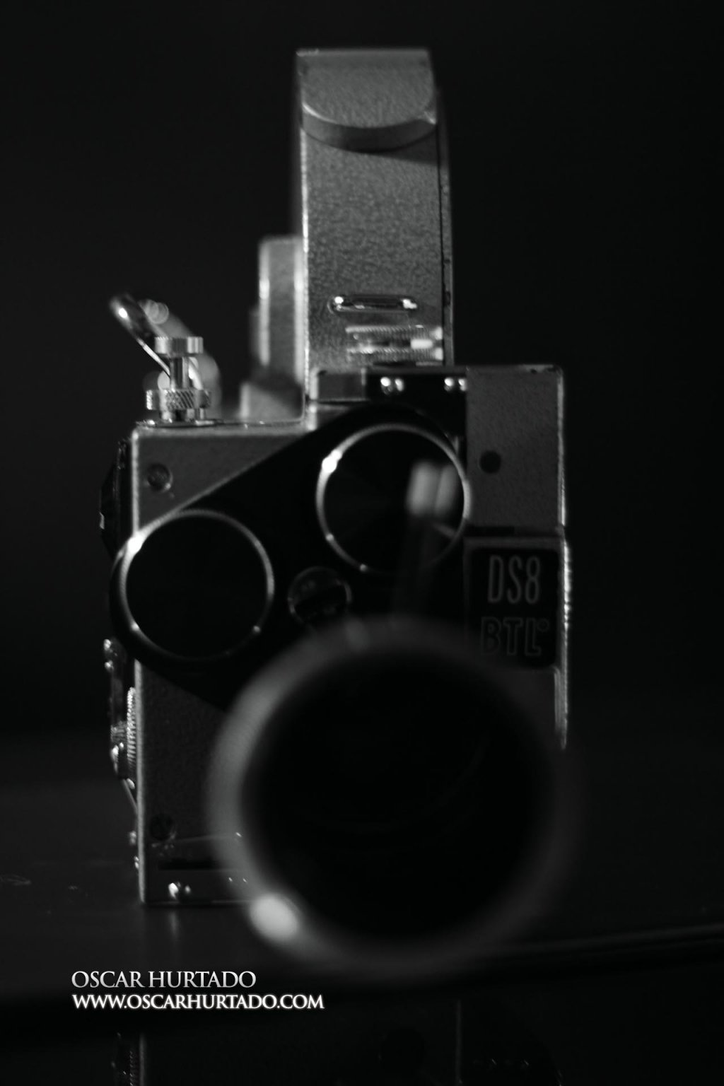 Frontal view with zoom lens