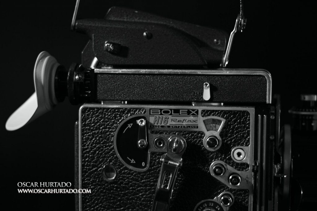 Side view of body with viewfinder and 400ft magazine extension