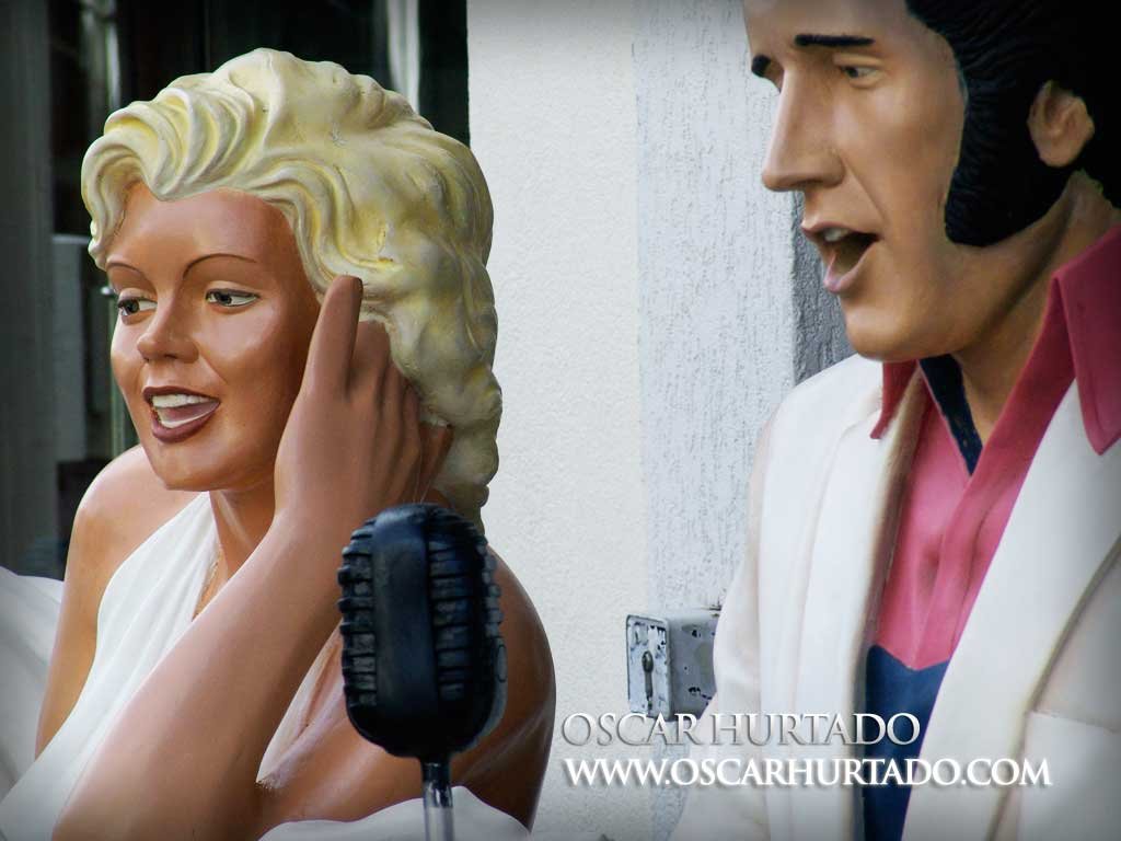 Figures of Marilyn Monroe and Elvis Presley found at the flea market