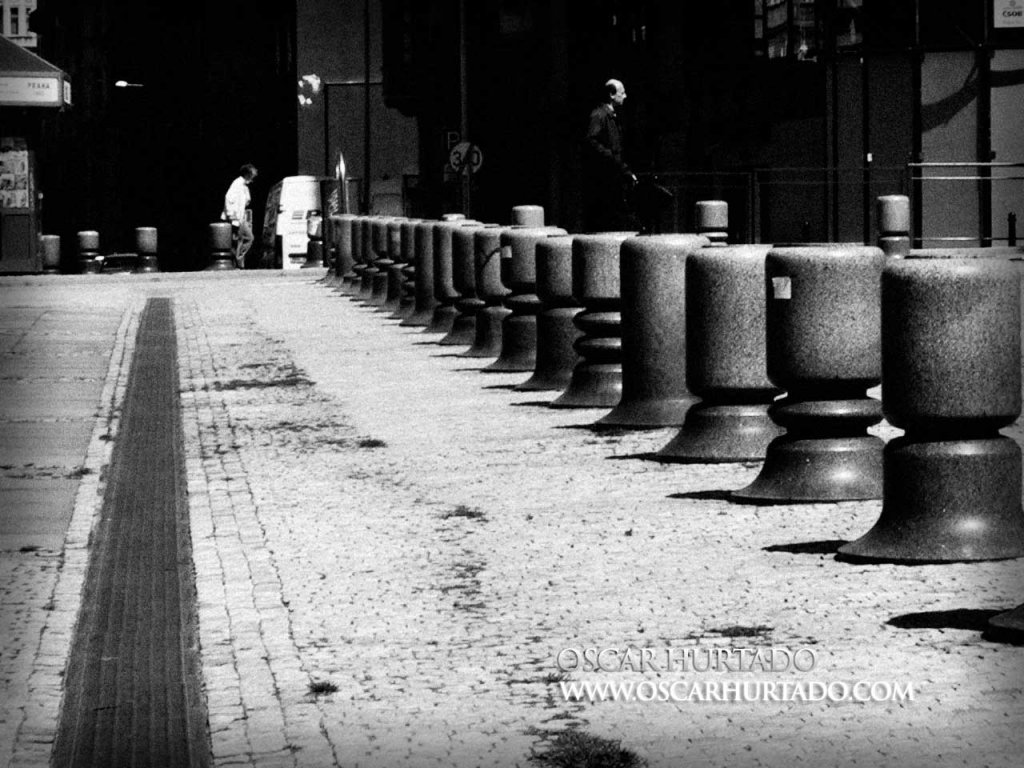Shiny Head to Nowhere - Black and White photograph (2008)